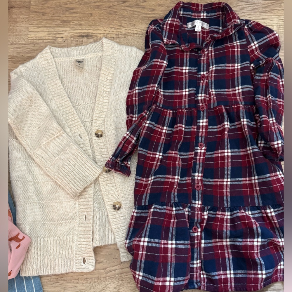 Girls Clothing Bundle Size 4–6 | OshKosh, Carter’s, Cat & Jack, Biscotti - Picture 5 of 6